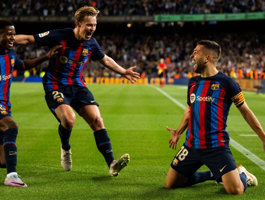 英雄联盟官网-赛地聚焦：足总杯关键时刻热度飙升；阿贾克斯状态回暖；媒体盛赞；高层口径保持一致的简单介绍